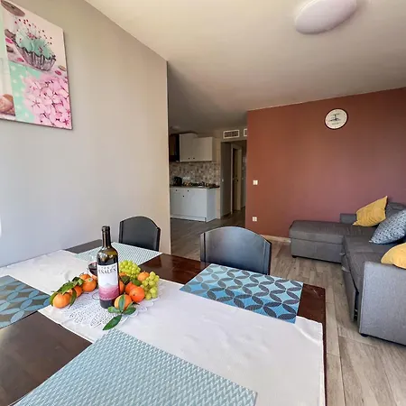 Karola Cosy Appartement