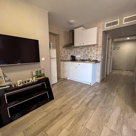 Karola Cosy * بينايدورم