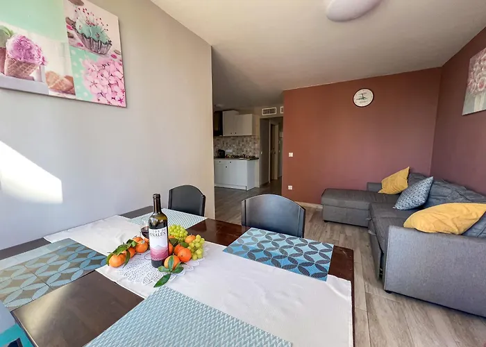 Karola Cosy Appartement